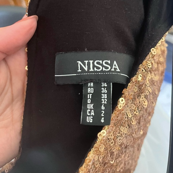 Nissa dress size 4 gold sequin and black with 3/4 sleeve and low back - Picture 6 of 7